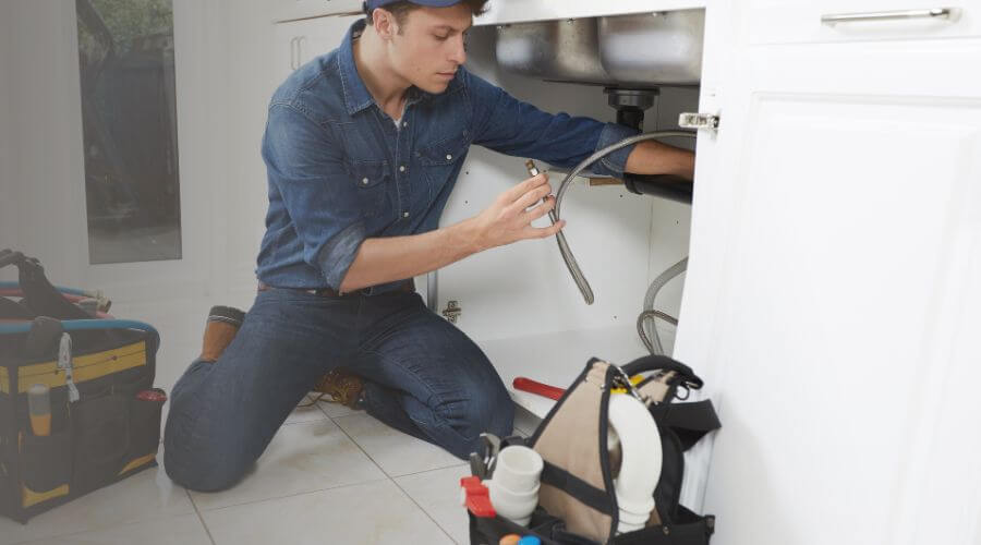 Expert burst pipe repair services in Nolan, TX